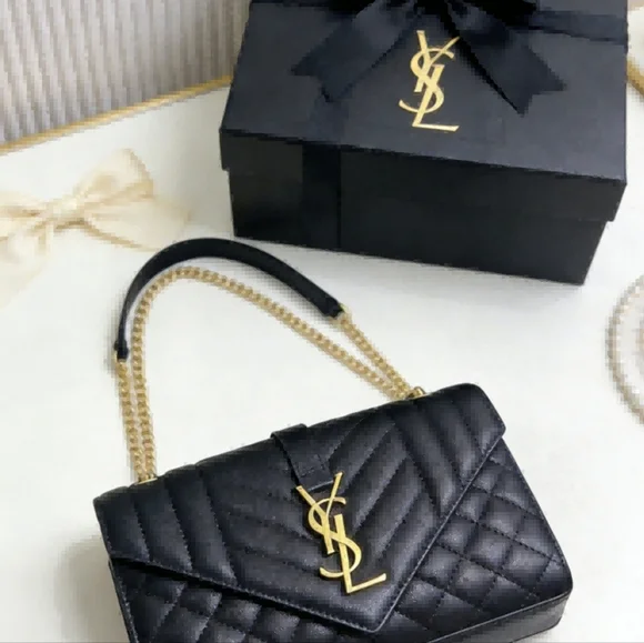 YSL Envelope Quilted Leather Chain Bag - Picture 4 of 6